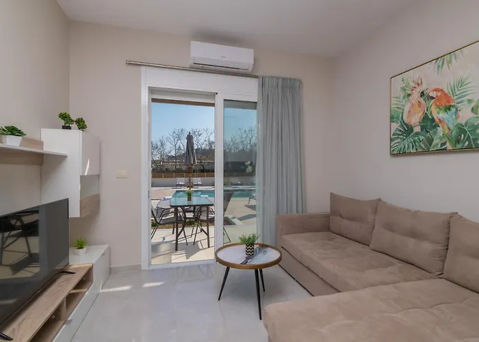 Cinque Terre Iakinthi * Zakynthos Town